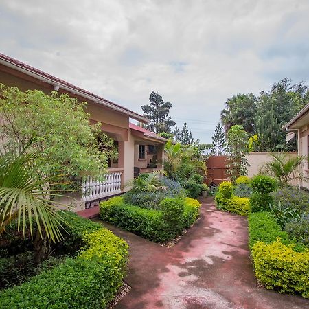 Tuzza Hotel Bushenyi Exterior photo