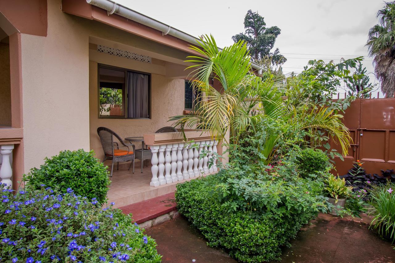 Tuzza Hotel Bushenyi Exterior photo