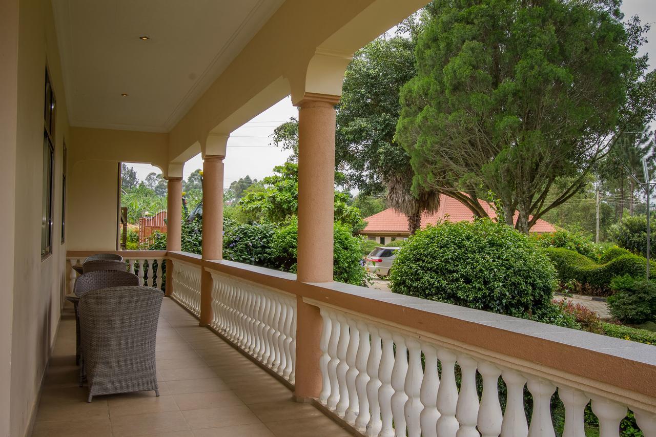 Tuzza Hotel Bushenyi Exterior photo